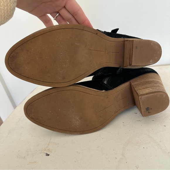 Dolce vita jana black suede pointed toe zipper ankle boots - Picture 8 of 11